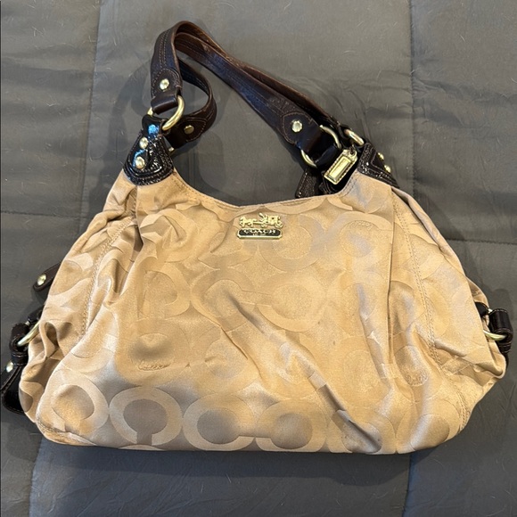 Coach Tan Signature Shoulder Bag - Picture 1 of 7